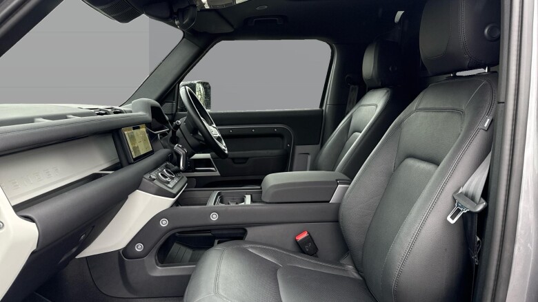 Land Rover Defender 90 Diesel 3.0 D250 Hard Top SE Auto